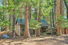 Peaceful Little Doll House Cabin with Grill!